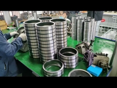 Spherical roller bearings are undergoing precision testing