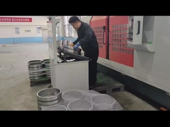 Spherical roller bearings are undergoing precision testing